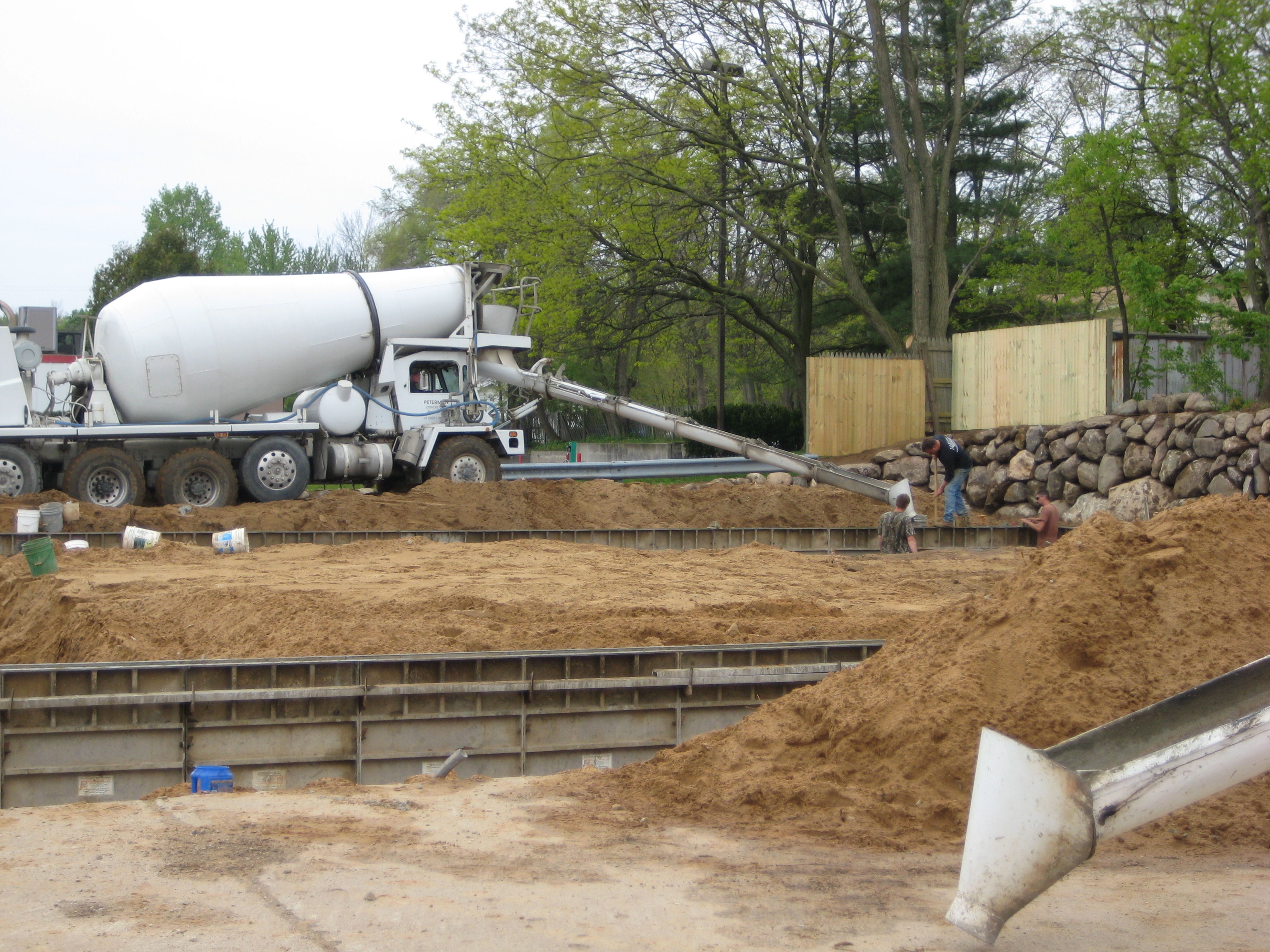 pouring the footings