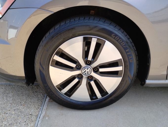 16eGolf (16)