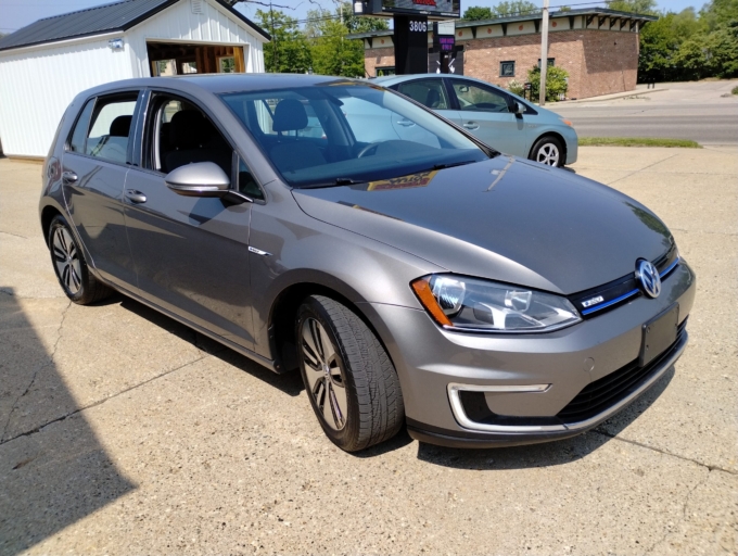 16eGolf (3)
