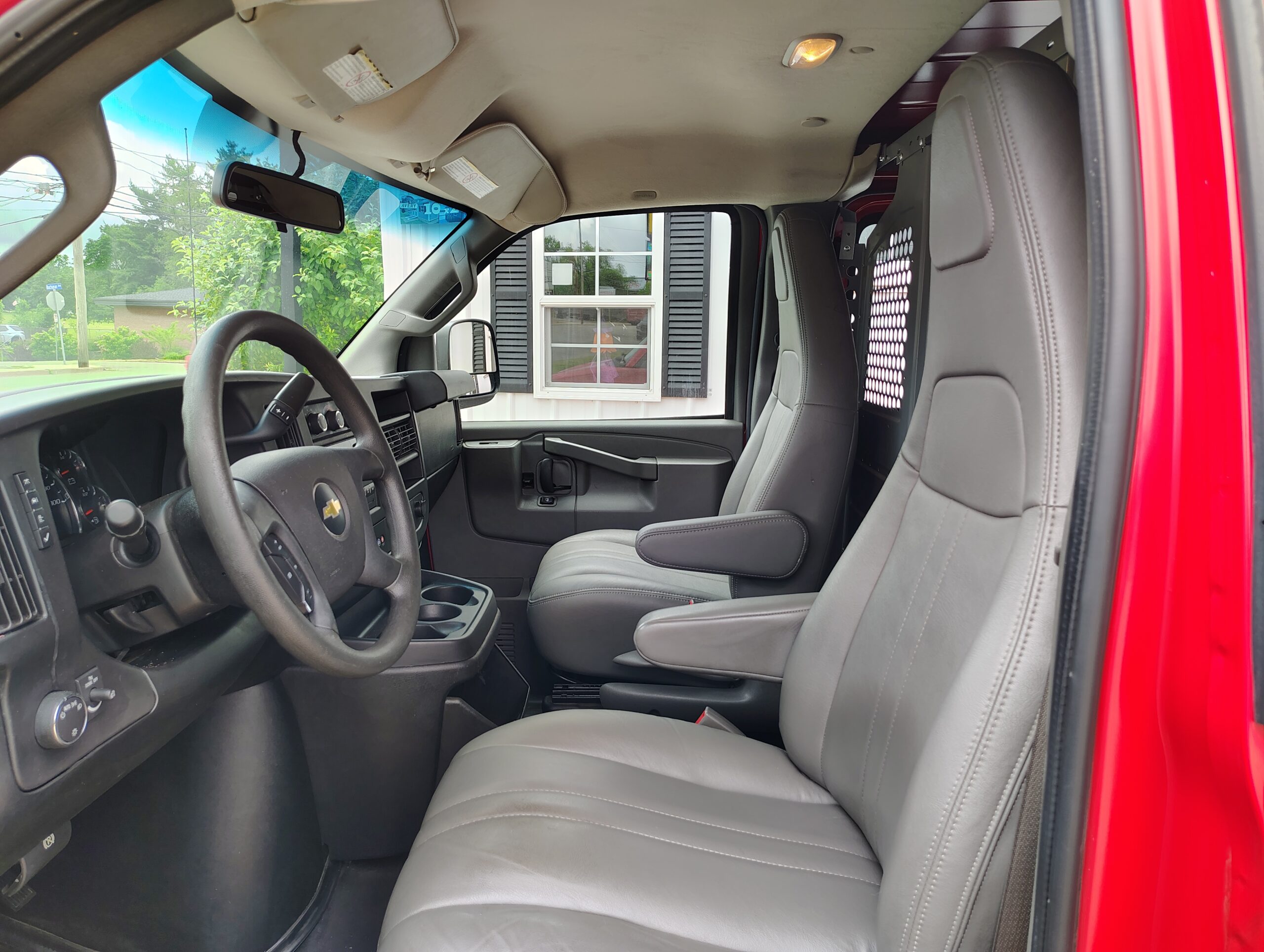 2019 Chevrolet Express Cargo Work Van - Photo 6